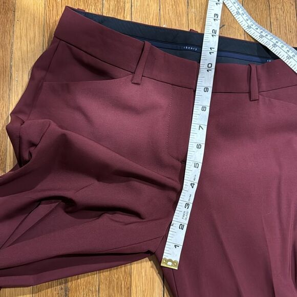 Theory Custom Max 2 Edition Relaxed Straight Pant Trousers in Stretch Wool - Picture 10 of 11